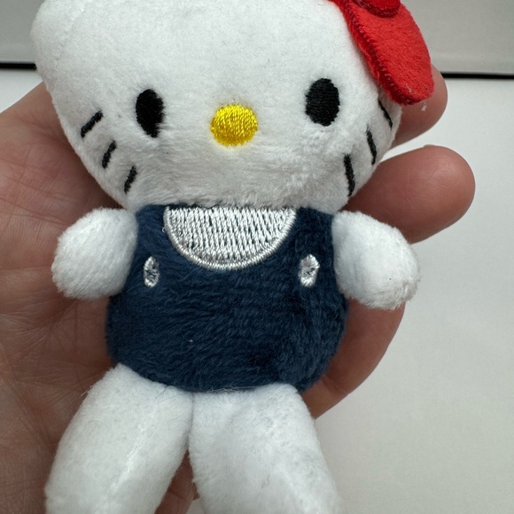 806- Soft Red, White, And Blue Kitty Plush Keychain With Pink Heart Shaped Metal - Picture 6 of 6